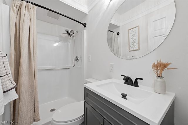 166 Northwest Avenue, Tallmadge, OH 44278