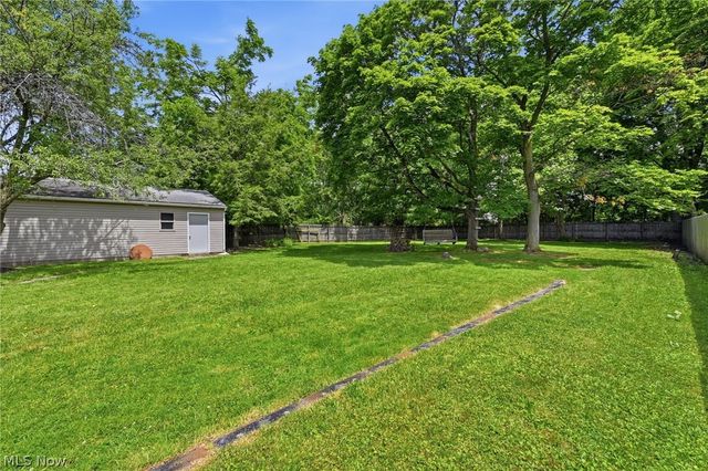 166 Northwest Avenue, Tallmadge, OH 44278