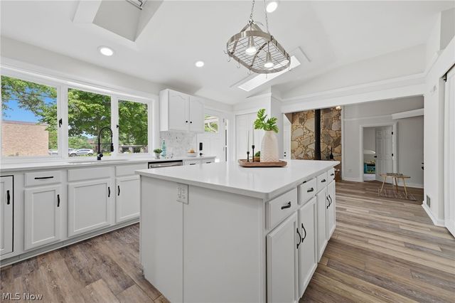 166 Northwest Avenue, Tallmadge, OH 44278