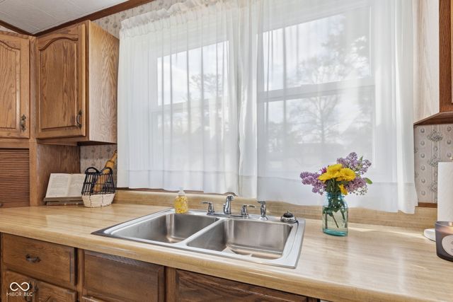 399 W Wiley Street, Greenwood, IN 46142
