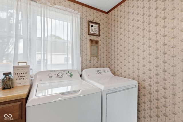 399 W Wiley Street, Greenwood, IN 46142