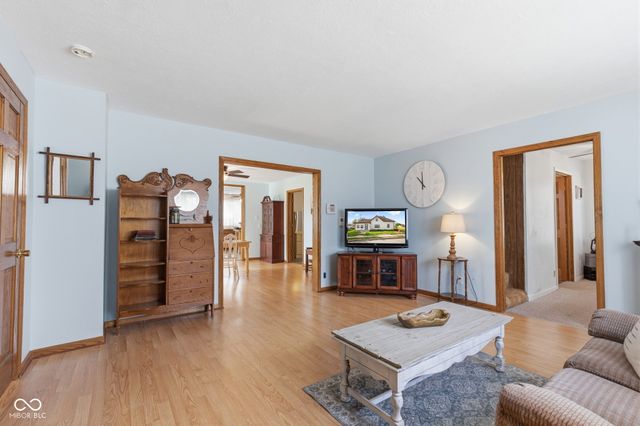 399 W Wiley Street, Greenwood, IN 46142