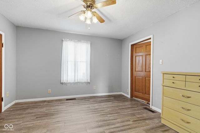 399 W Wiley Street, Greenwood, IN 46142