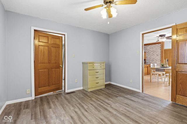 399 W Wiley Street, Greenwood, IN 46142