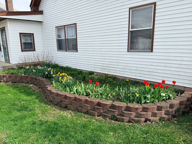 399 W Wiley Street, Greenwood, IN 46142