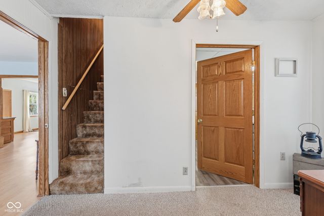 399 W Wiley Street, Greenwood, IN 46142