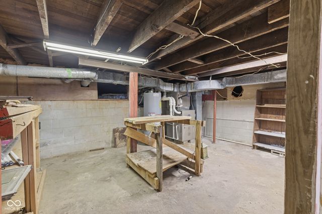 399 W Wiley Street, Greenwood, IN 46142