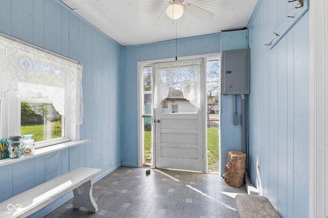 399 W Wiley Street, Greenwood, IN 46142