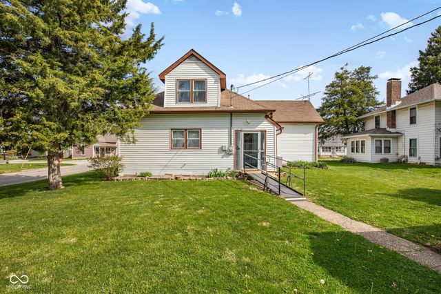 399 W Wiley Street, Greenwood, IN 46142