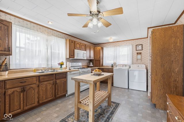 399 W Wiley Street, Greenwood, IN 46142