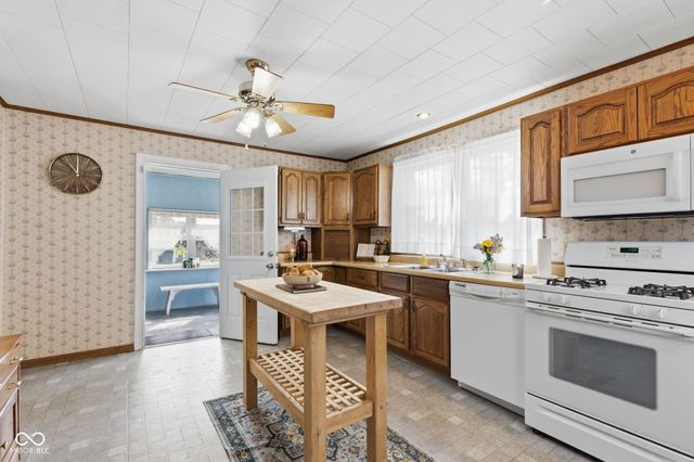 399 W Wiley Street, Greenwood, IN 46142