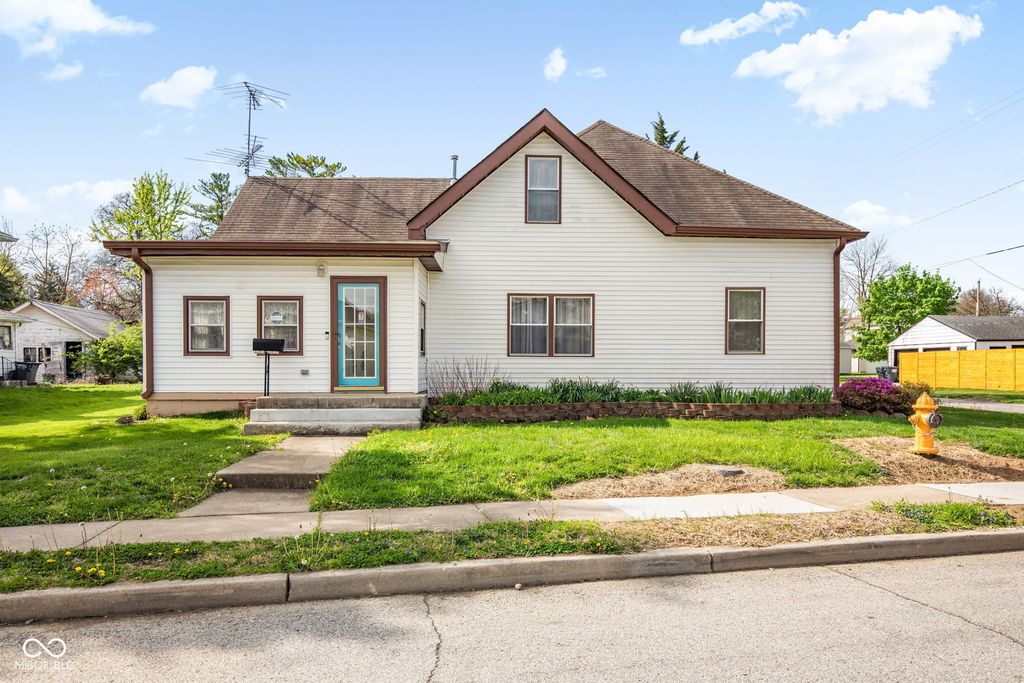 399 W Wiley Street, Greenwood, IN 46142
