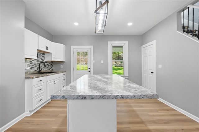 1014 McLaughlin Run, Bridgeville, PA 15017