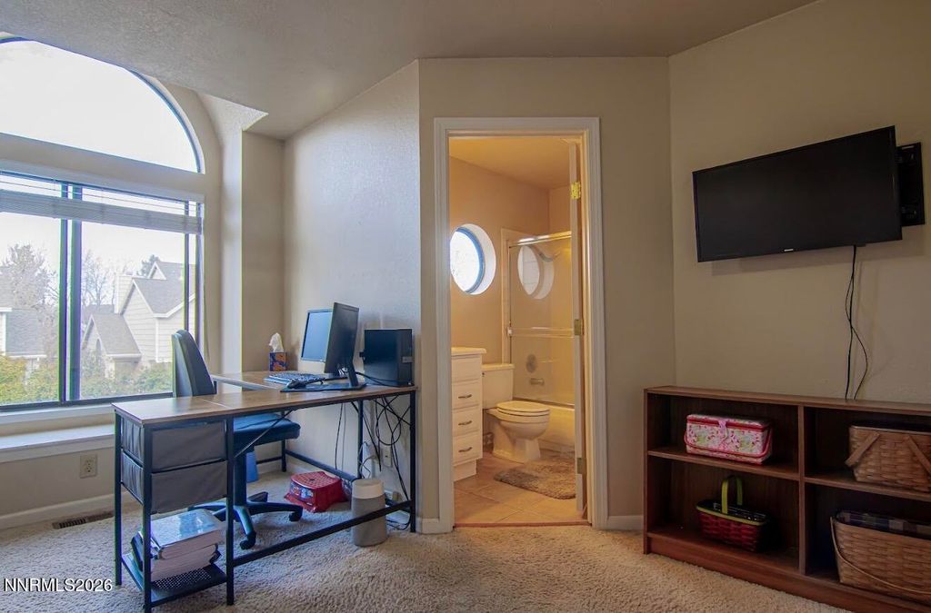 Image 23 of property listing at 4335 Leeward Lane, Reno, NV 89502