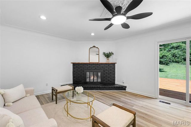 3036 Cherokee Lane, St Charles, MO 63301