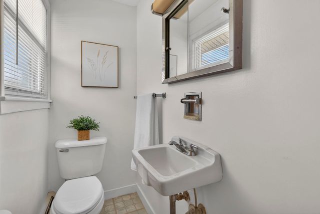 213 Twist Hill Road, Dunbarton, NH 03046