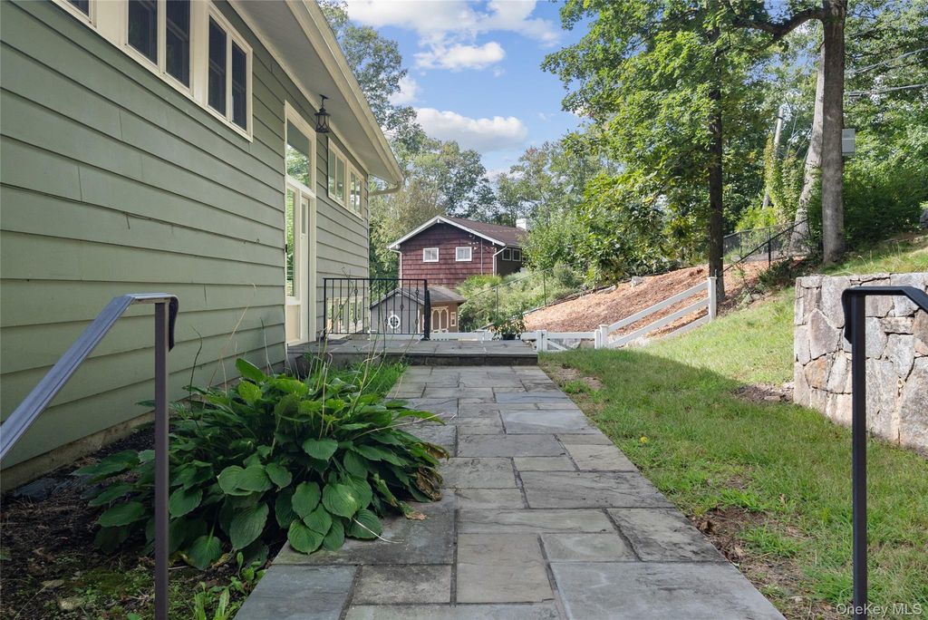 94 Todd Lane, Briarcliff Manor, NY 10510 — photo 3