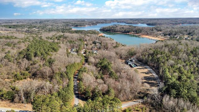 1106 Bay Drive, Fair Play, SC 29643