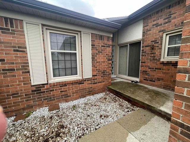 49230 Chestnut Hill Court, Shelby Twp, MI 48315