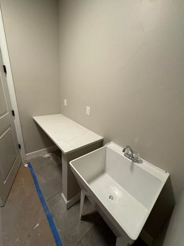 7301 Loire Drive NE, Rio Rancho, NM 87144