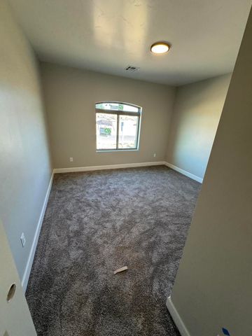 7301 Loire Drive NE, Rio Rancho, NM 87144