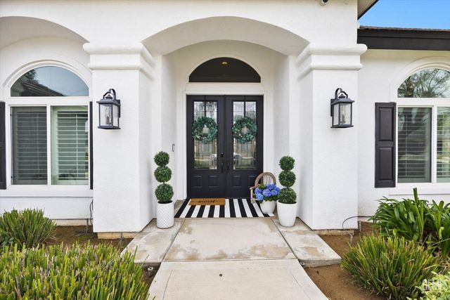 11605 Yarborough Avenue, Bakersfield, CA 93312