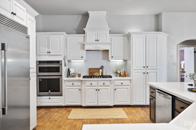 11605 Yarborough Avenue, Bakersfield, CA 93312