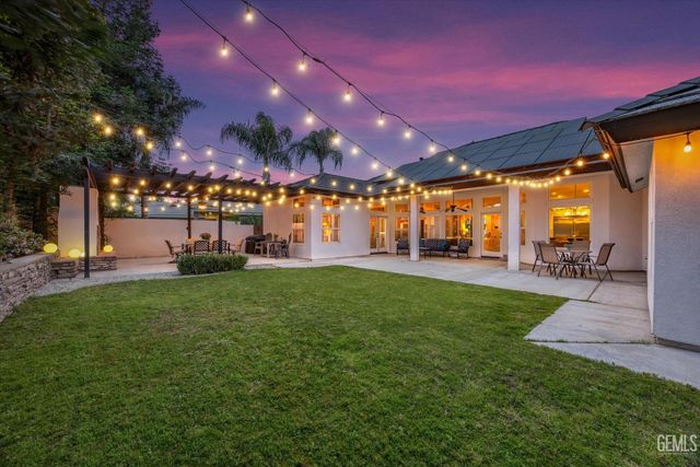 11605 Yarborough Avenue, Bakersfield, CA 93312