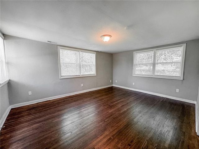 5825 Manchester Drive, Kansas City, MO 64129