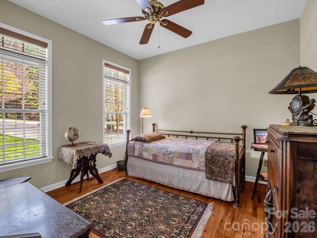 21 Kanuga Forest Drive, Hendersonville, NC 28739