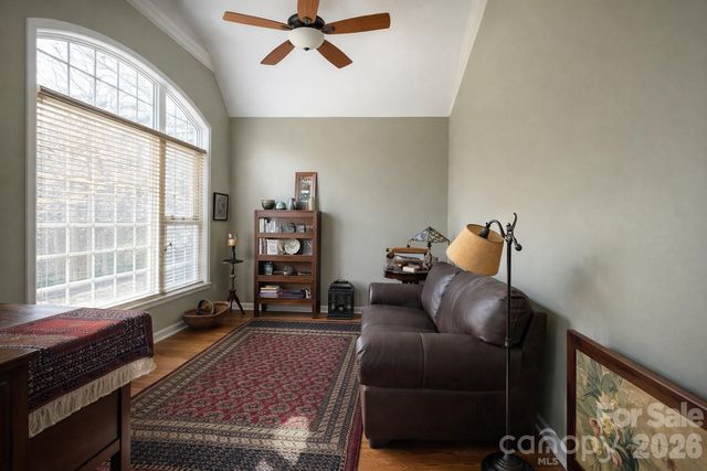 21 Kanuga Forest Drive, Hendersonville, NC 28739