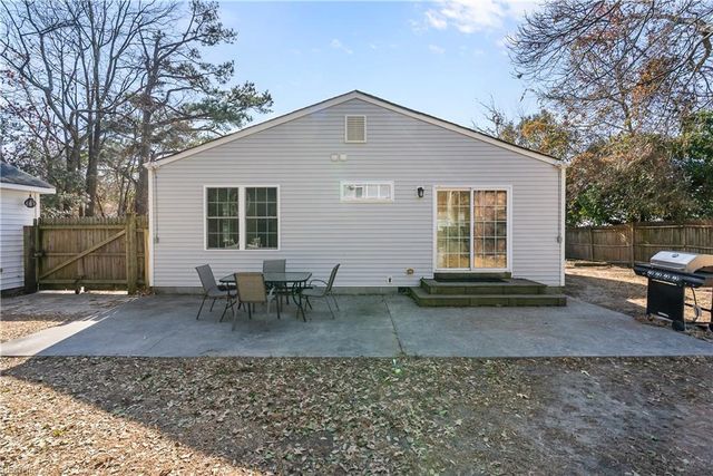 1516 Baychester AVE, Norfolk, VA 23503