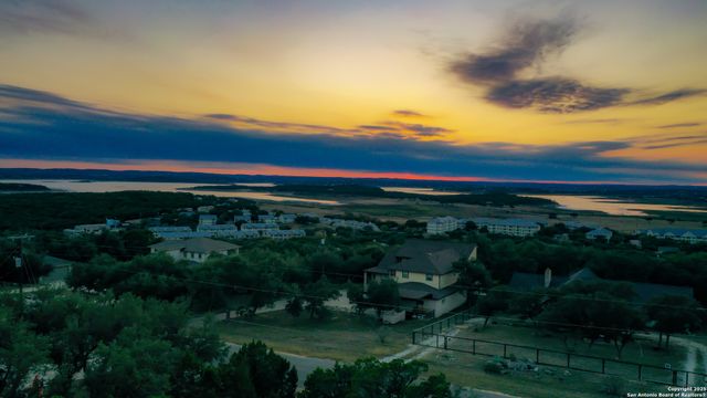 2350 Sunset Ridge, Canyon Lake, TX 78133