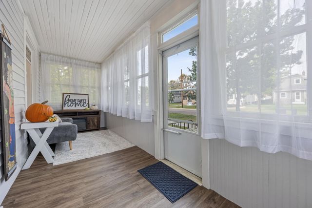 727 Oak Street N, Fargo, ND 58102