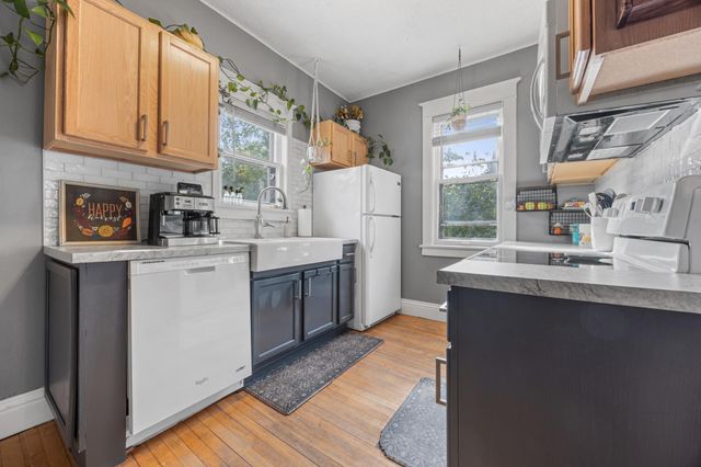 727 Oak Street N, Fargo, ND 58102