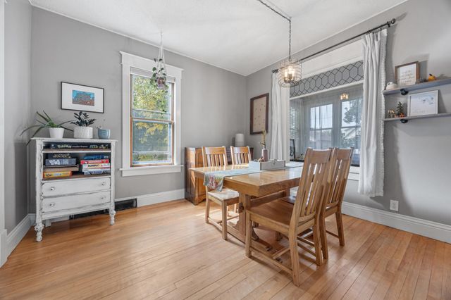 727 Oak Street N, Fargo, ND 58102