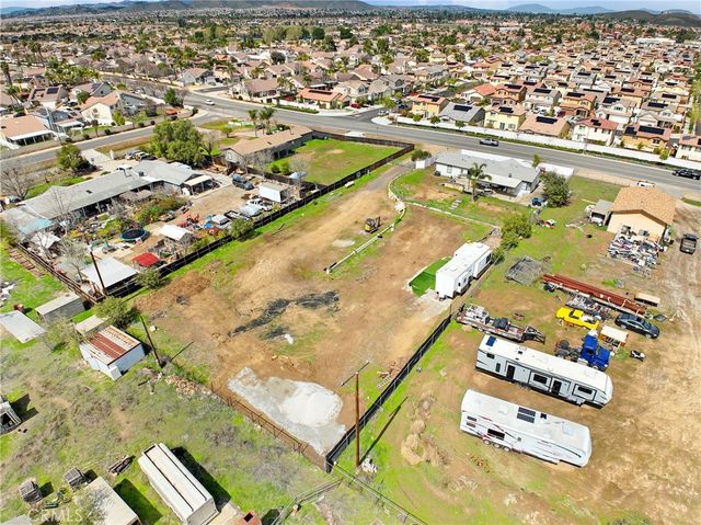 27321 La Piedra Road, Menifee, CA 92584