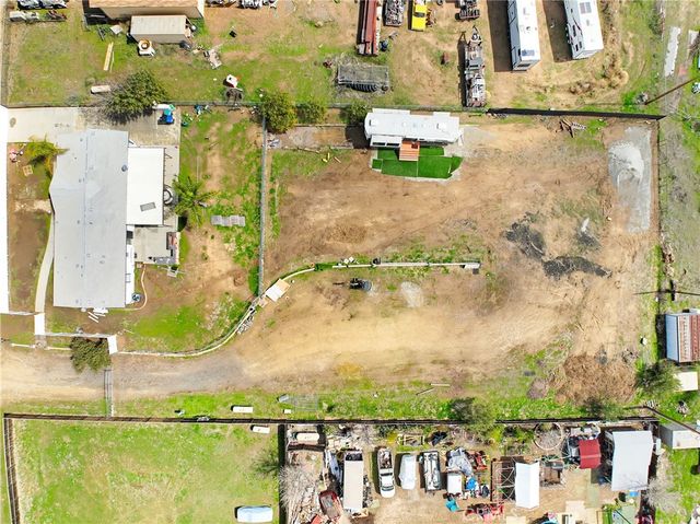 27321 La Piedra Road, Menifee, CA 92584