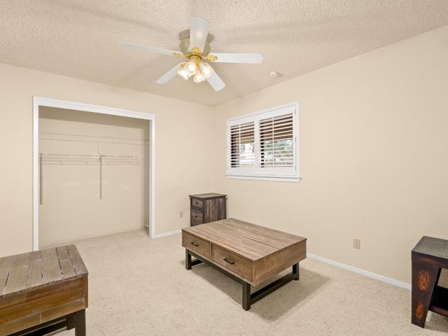 9322 N Jackson Avenue, Fresno, CA 93720