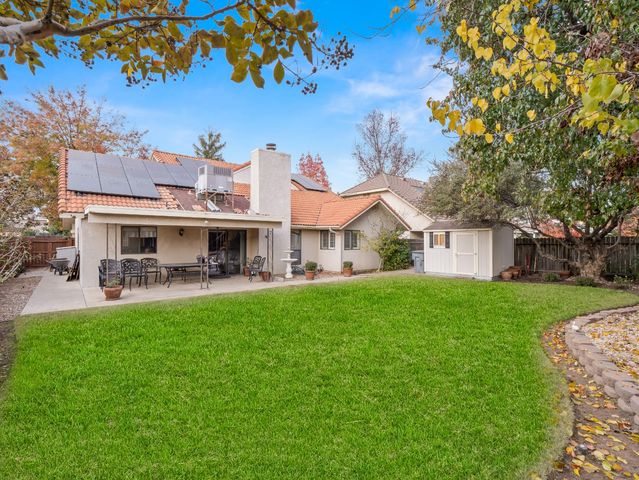 9322 N Jackson Avenue, Fresno, CA 93720