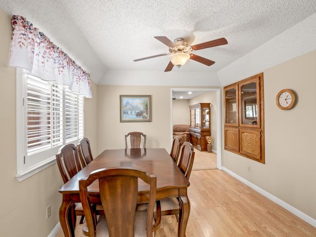 9322 N Jackson Avenue, Fresno, CA 93720