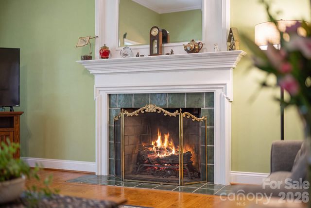 210 Clear Vista Circle, Asheville, NC 28805