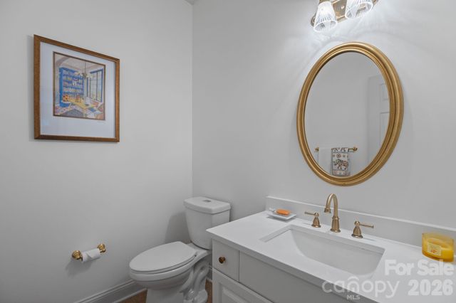210 Clear Vista Circle, Asheville, NC 28805