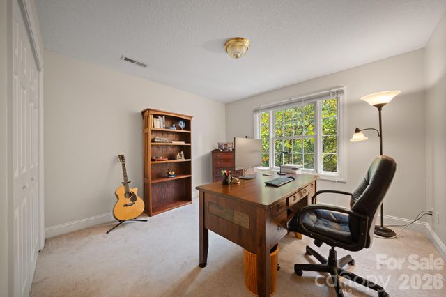 210 Clear Vista Circle, Asheville, NC 28805