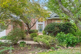 210 Clear Vista Circle, Asheville, NC 28805