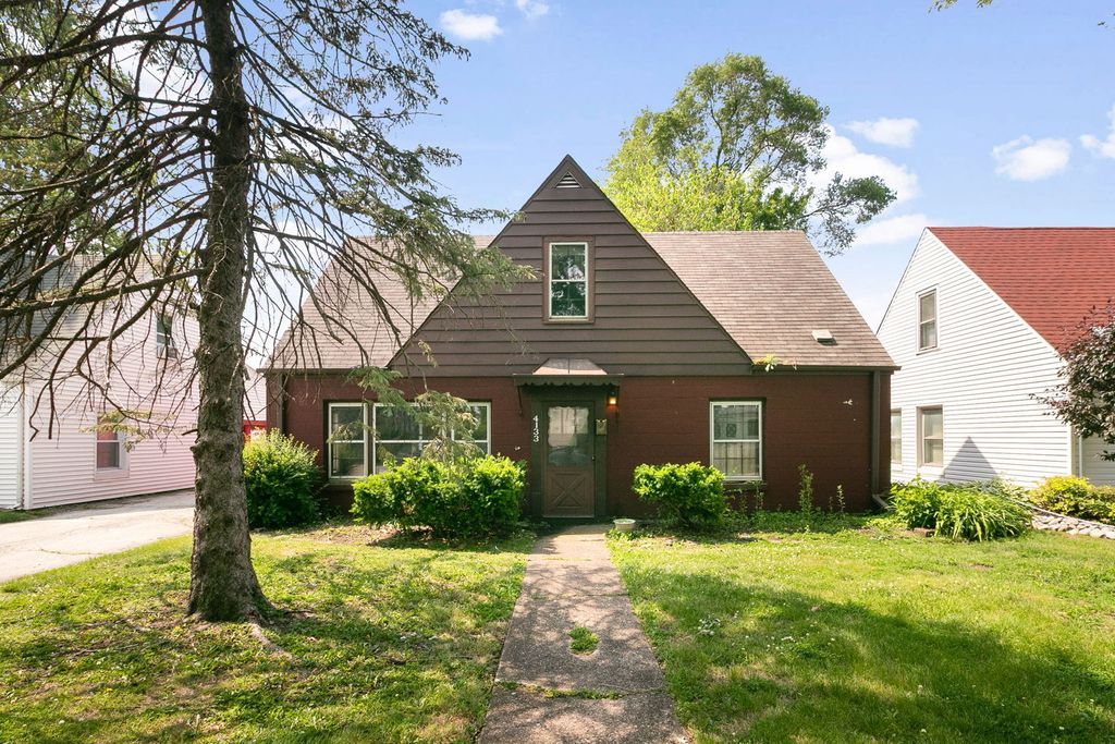 4133 W 99th Street, Oak Lawn, IL 60453