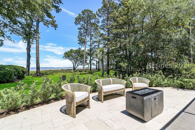 6 Herring Gull Ln, Hilton Head Island, SC 29926