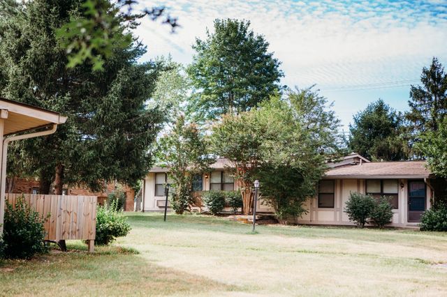 2421 Madison St Apt 48, Clarksville, TN 37043
