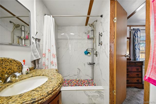 422 Willow Drive, Lochbuie, CO 80603