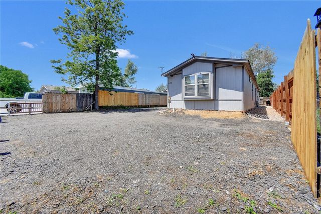 422 Willow Drive, Lochbuie, CO 80603